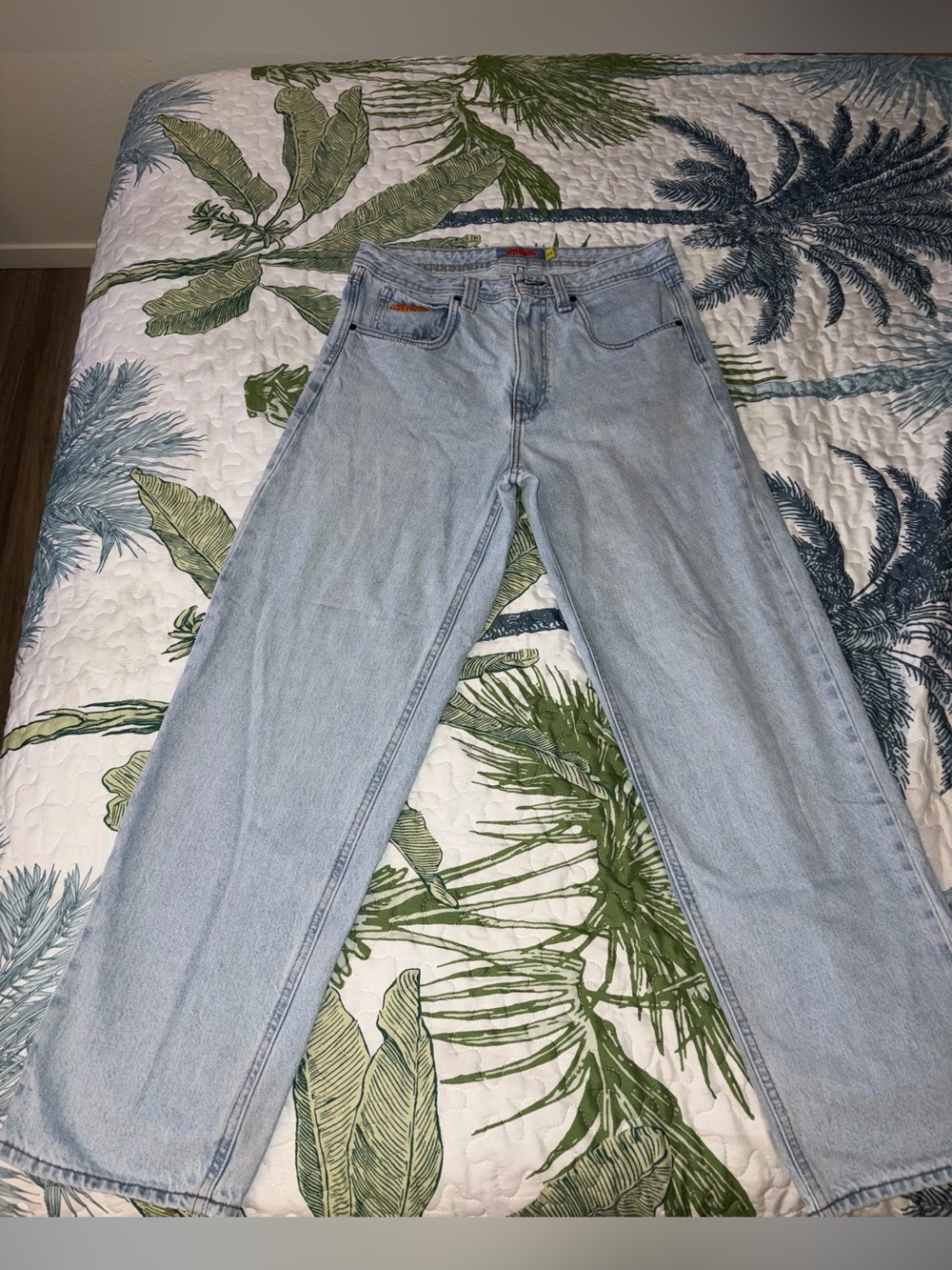 Empyre Loose Fit Light Wash
Denim Skate Jeans
